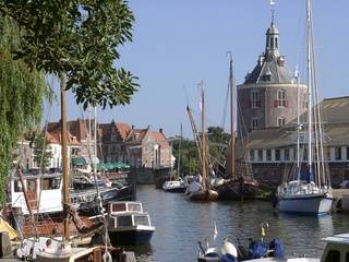 Enkhuizen: Stadthafen mit Zugbrücke und dem dicken Stadttor