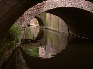 Kanal unter den Häusern