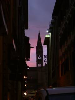 Florenz bei Nacht (Turm von Santa Maria Novella)